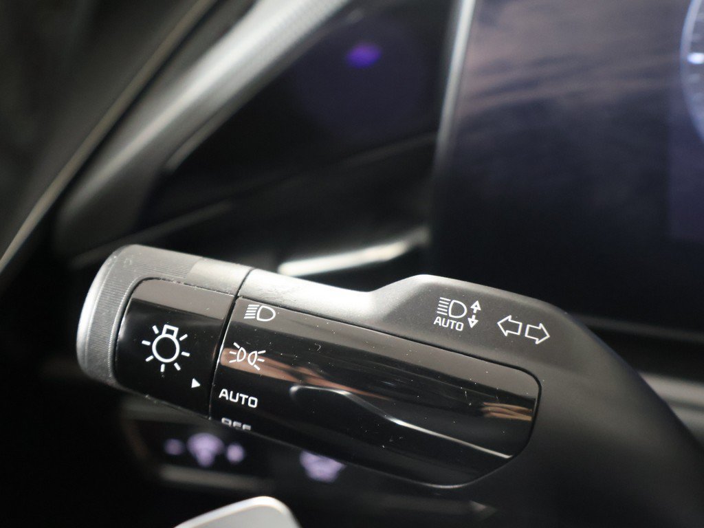 Used 2023 Kia Niro Wind FWD image 38