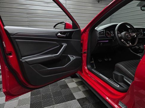 Used 2020 Volkswagen Jetta GLI FWD image 30