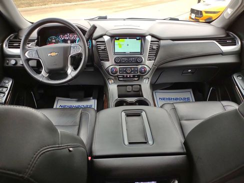 Used 2017 Chevrolet Suburban LT AWD/4WD image 12