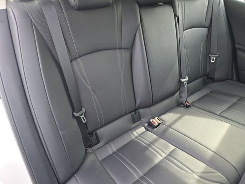 Certified 2024 Lexus ES 300h w/ Accessory Package (Z1) image 6