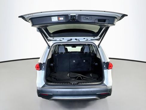 Used 2024 Toyota Grand Highlander AWD image 29