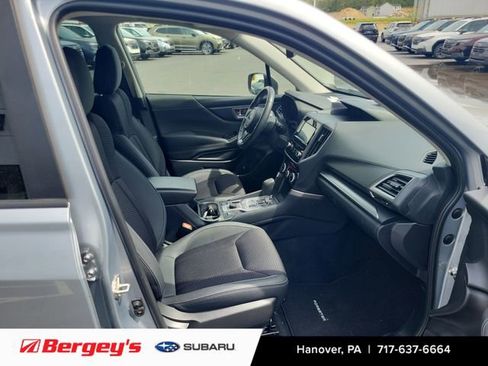 Used 2022 Subaru Forester Premium image 11