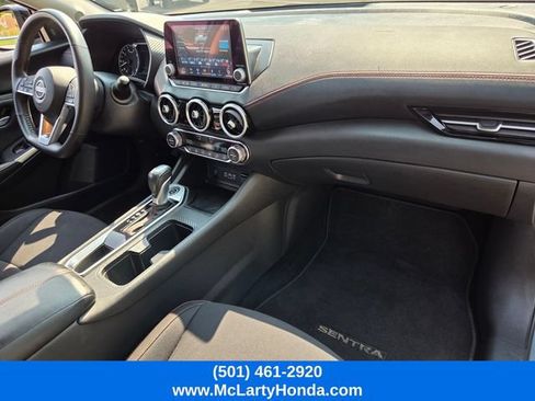 Used 2025 Nissan Sentra SR FWD image 16