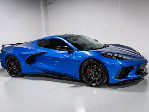 Used 2020 Chevrolet Corvette Stingray Premium Cpe w/ 3LT Preferred Equipment Group RWD image 1