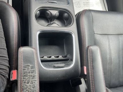 Used 2019 Dodge Grand Caravan GT image 17