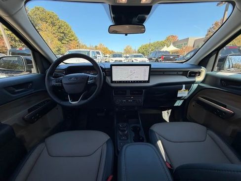 New 2025 Ford Maverick Lariat w/ 4K Tow Package image 12