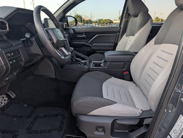 Used 2025 Toyota Tacoma TRD Sport AWD/4WD image 25