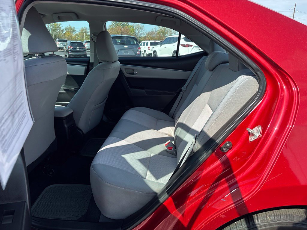 Used 2014 Toyota Corolla LE FWD image 15
