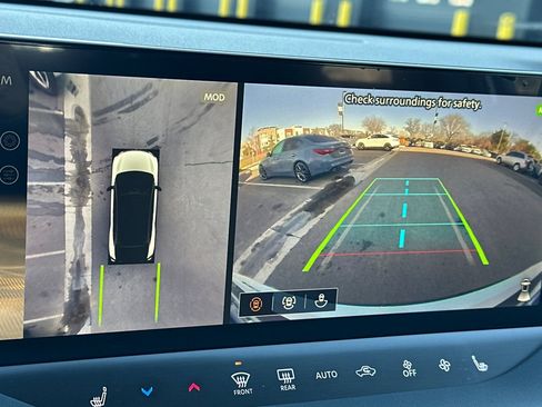 New 2026 Nissan Leaf Platinum+ w/ Cargo Package (Platinum+) image 24