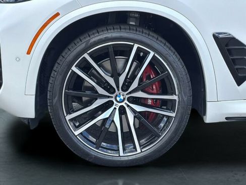 Used 2025 BMW X5 M60i AWD/4WD image 35