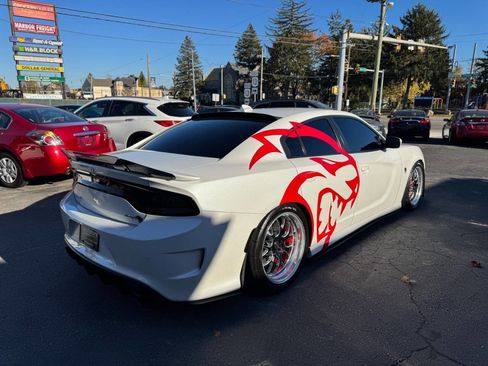 Used 2015 Dodge Charger SRT Hellcat image 3