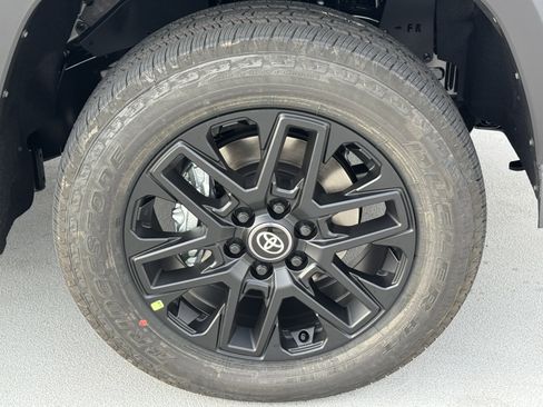 New 2026 Toyota Tundra Limited AWD/4WD image 15