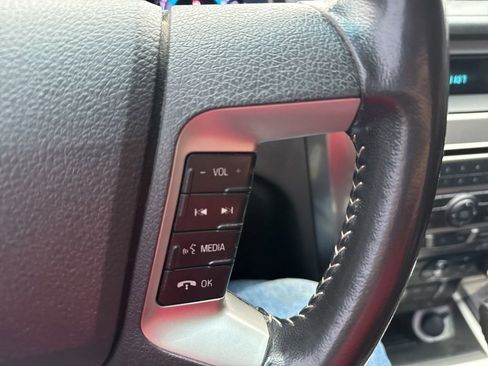 Used 2012 Ford Fusion SEL image 40