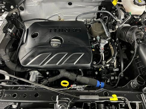 Used 2025 Chevrolet TrailBlazer LT image 32