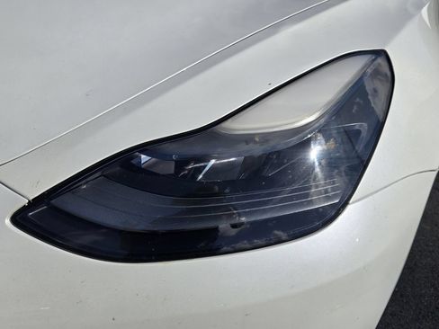 Used 2023 Tesla Model 3 Standard Range RWD image 10