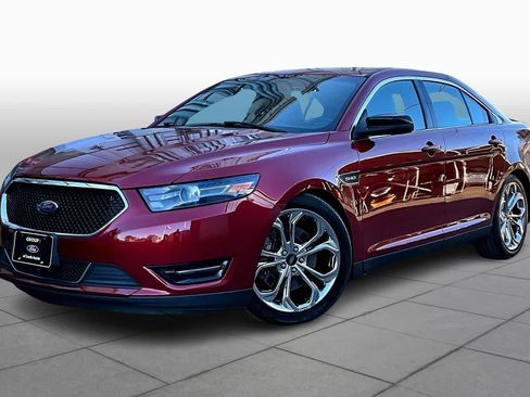 Used 2017 Ford Taurus SHO image 34