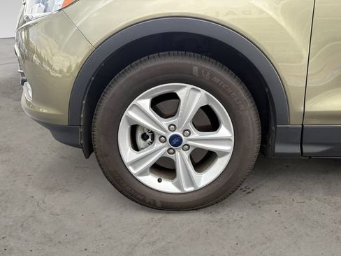 Used 2013 Ford Escape SE AWD/4WD image 9