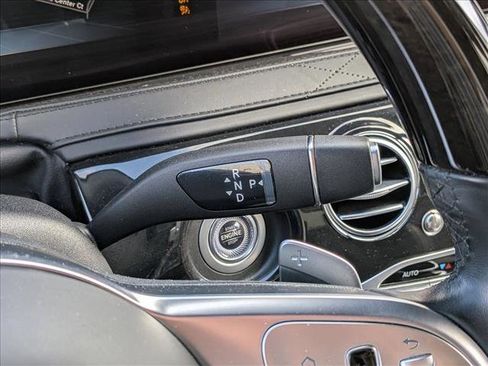 Used 2020 Mercedes-Benz S 560 Sedan image 12