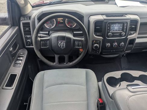 Used 2017 RAM 1500 Express w/ Express Value Package AWD/4WD image 16