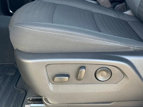 Used 2025 Chevrolet Silverado 2500 LT w/ Convenience Package image 21