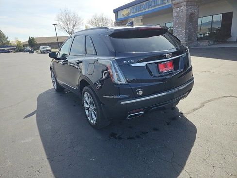 Used 2021 Cadillac XT5 Sportv image 3