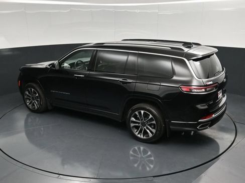 Used 2022 Jeep Grand Cherokee L Overland w/ Luxury Tech Group IV AWD/4WD image 55
