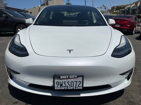 Used 2019 Tesla Model 3 Mid Range RWD image 2