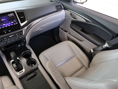 Used 2018 Honda Pilot EX-L image 18