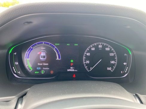 Used 2018 Honda Accord Touring image 32