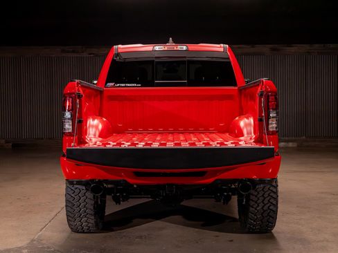 Used 2023 RAM 1500 Big Horn AWD/4WD image 9