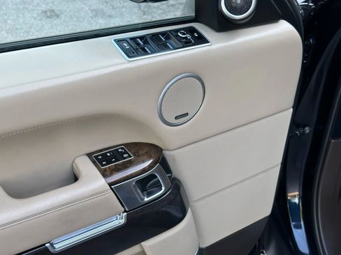 Used 2014 Land Rover Range Rover Autobiography image 16