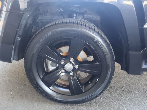 Used 2016 Jeep Patriot High Altitude AWD/4WD image 34