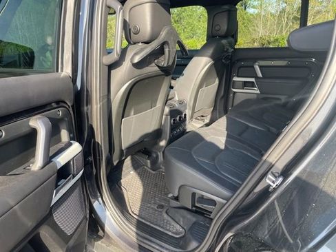 Used 2022 Land Rover Defender 110 X-Dynamic HSE image 11