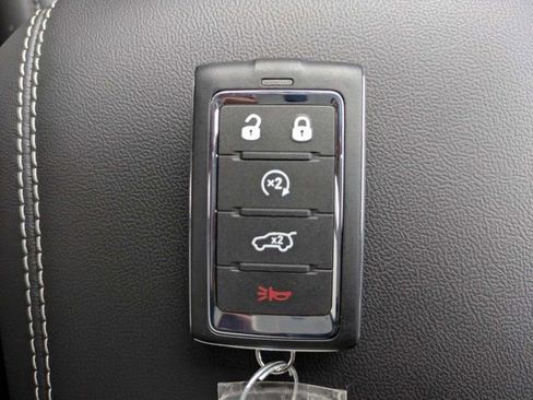 New 2026 Jeep Grand Cherokee L 2WD image 32