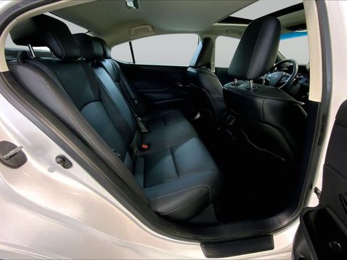 Used 2024 Lexus ES 350 w/ Premium Package FWD image 19