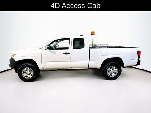 Used 2022 Toyota Tacoma SR AWD/4WD image 4