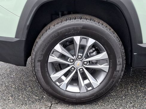 New 2026 Chevrolet Equinox LT w/ Convenience Package II AWD/4WD image 5