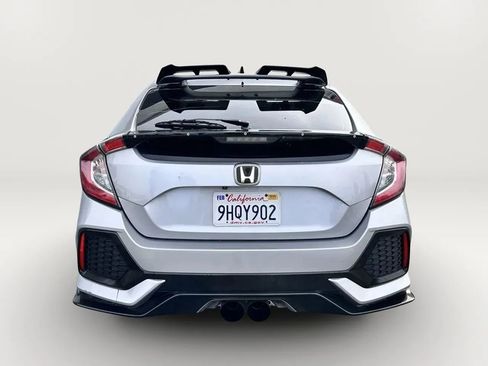 Used 2018 Honda Civic Sport image 6