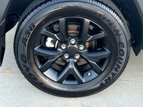 Used 2023 Toyota RAV4 LE image 9