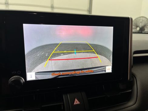 Used 2023 Toyota RAV4 XLE AWD/4WD image 22
