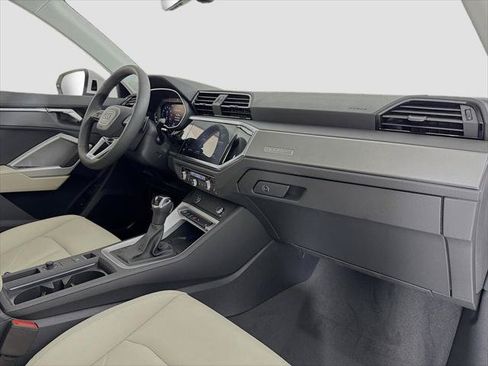 Certified 2025 Audi Q3 2.0T Premium AWD/4WD image 14