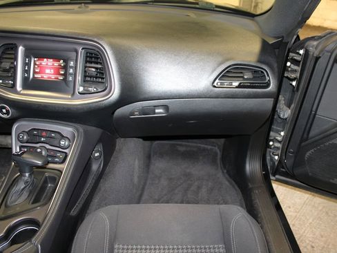 Used 2016 Dodge Challenger SXT w/ Blacktop Package image 29