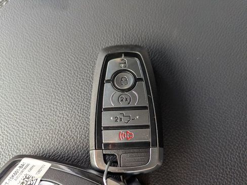 New 2025 Ford F250 Lariat w/ Lariat Ultimate Package image 31