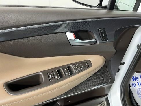 Used 2023 Hyundai Santa Fe Limited image 16