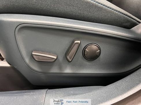 New 2026 Ford Maverick XLT w/ XLT Luxury Package FWD image 30