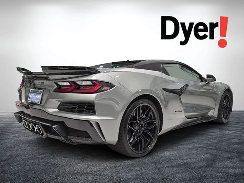 Certified 2023 Chevrolet Corvette Z06 w/ Stealth Interior Trim Package image 3
