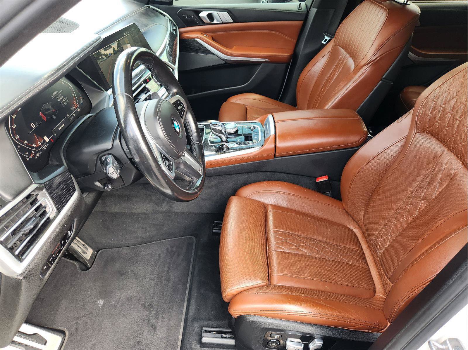 Used 2022 BMW X7 M50i w/ Executive Package AWD/4WD image 14