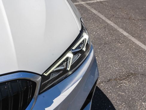 Used 2023 BMW 330i Sedan w/ Convenience Package RWD image 10
