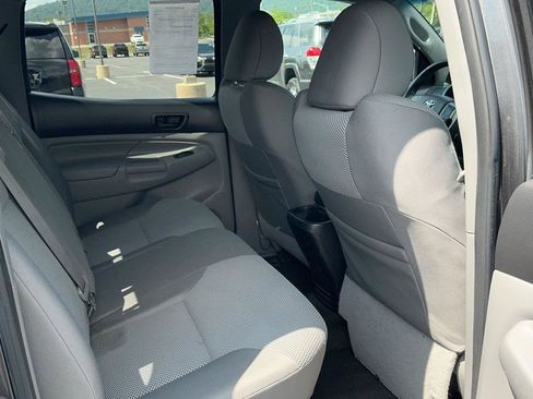 Used 2012 Toyota Tacoma 4x4 Double Cab w/ TRD Sport Pkg image 31