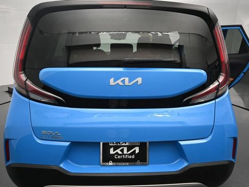 Certified 2025 Kia Soul EX FWD image 9